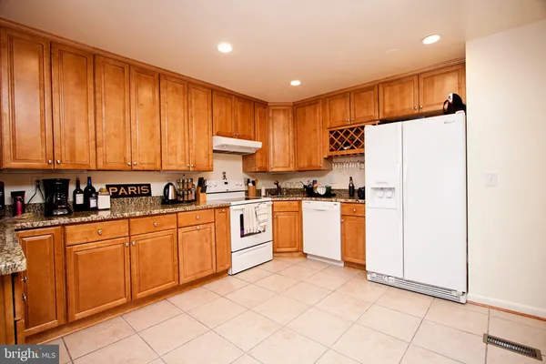 $6,300 | 1712 12th Street South, Arlington, VA 22204