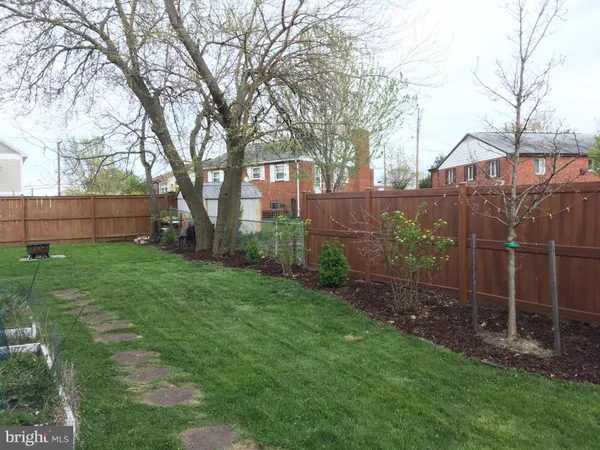 $6,300 | 1712 12th Street South, Arlington, VA 22204