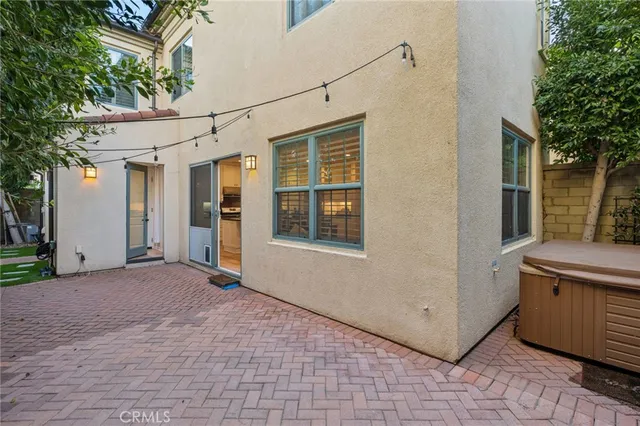 $1,479,000 | 57 Strawberry Grove, Irvine, CA 92620