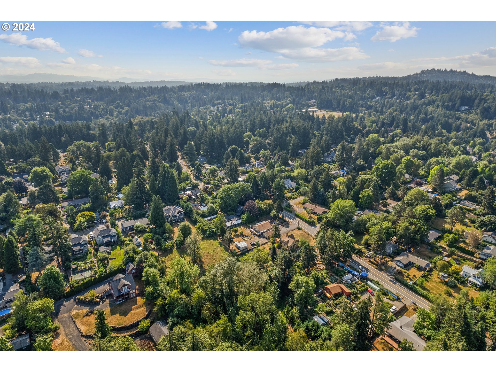 5857 Southwest Garden Home Road Portland, OR 97219 - Photo 10 of 12 Gallery Image 10