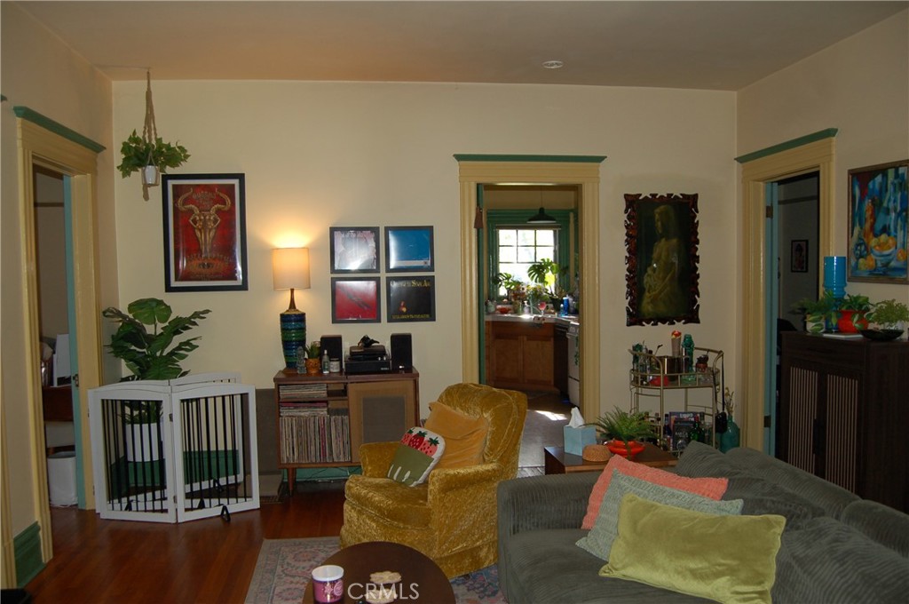4160 Chestnut Street Riverside, CA 92501 - Photo 11 of 39 a living room with furniture