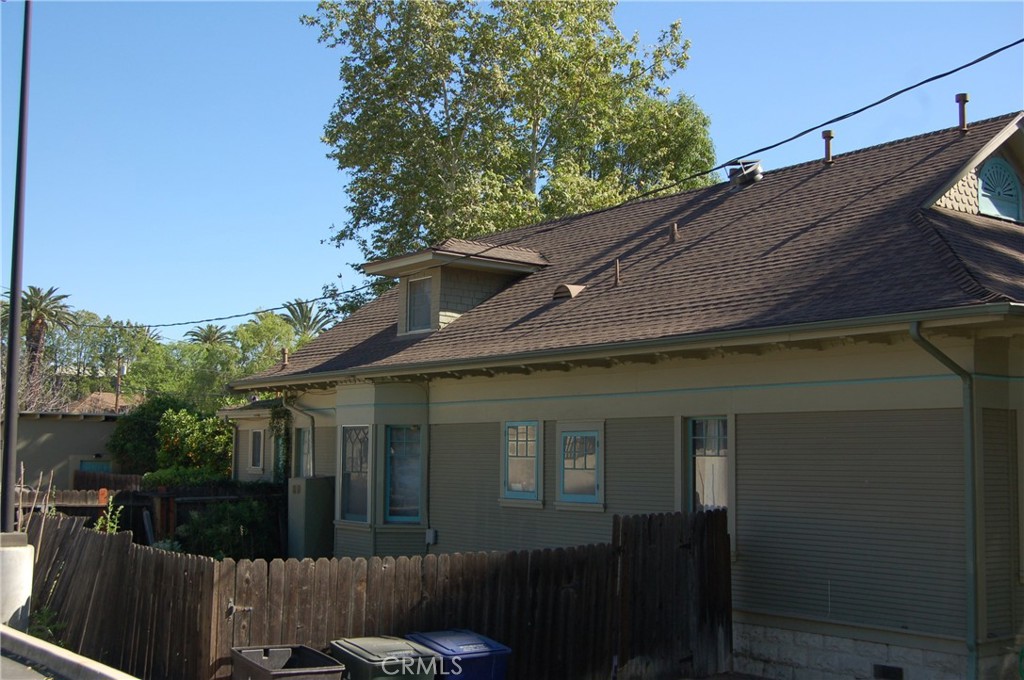 4160 Chestnut Street Riverside, CA 92501 - Photo 31 of 39 a front view of a house with a yard