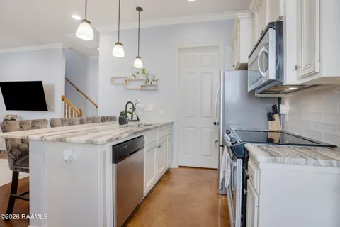 $215,000 | 119 Villa Park Lane, Lafayette, LA 70508