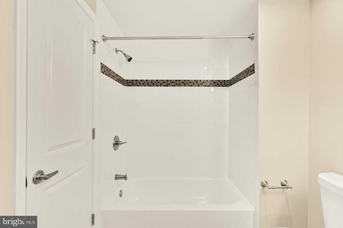 15009 Travert Way Silver Spring, MD 20906 - Photo 17 of 28 Ornate elegant bathroom tile