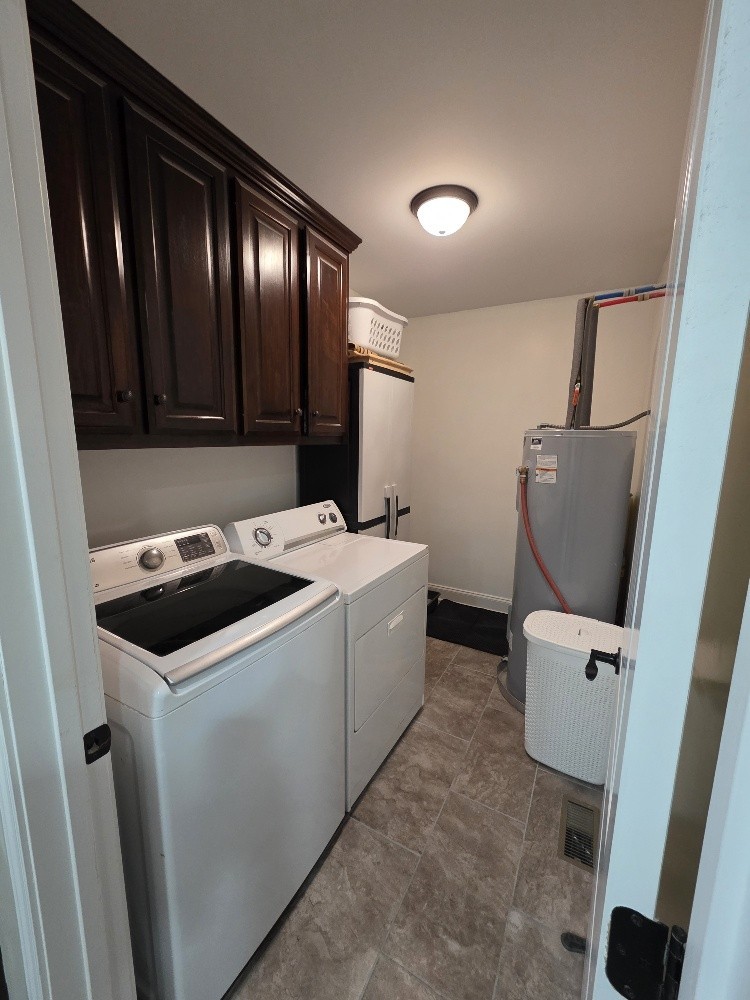 100 Ladybug Lane Bethpage, TN 37022 - Photo 35 of 56 a utility room with dryer and washer