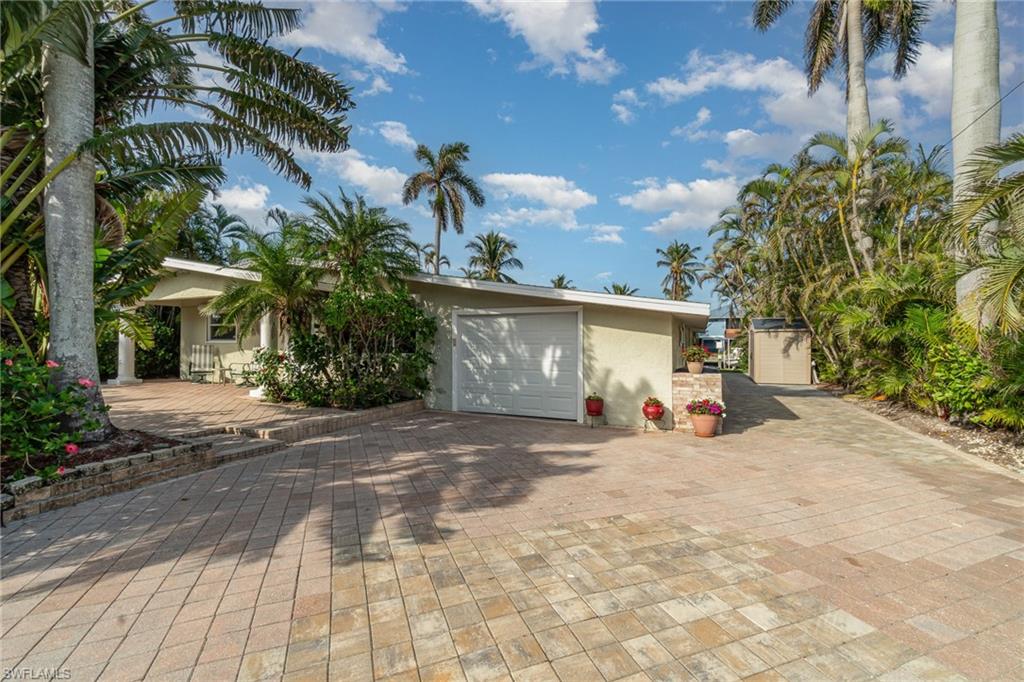4826 Gary Road Bonita Springs, FL 34134 - Photo 5 of 24 Cute 3/2 Bungalow, Move-in Ready! Extra parking & trailer storage!