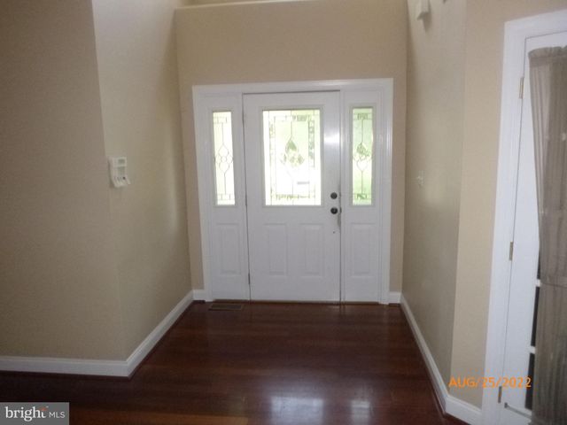 $652,500 | 421 Baileys Run Lane, Springfield, PA 19064