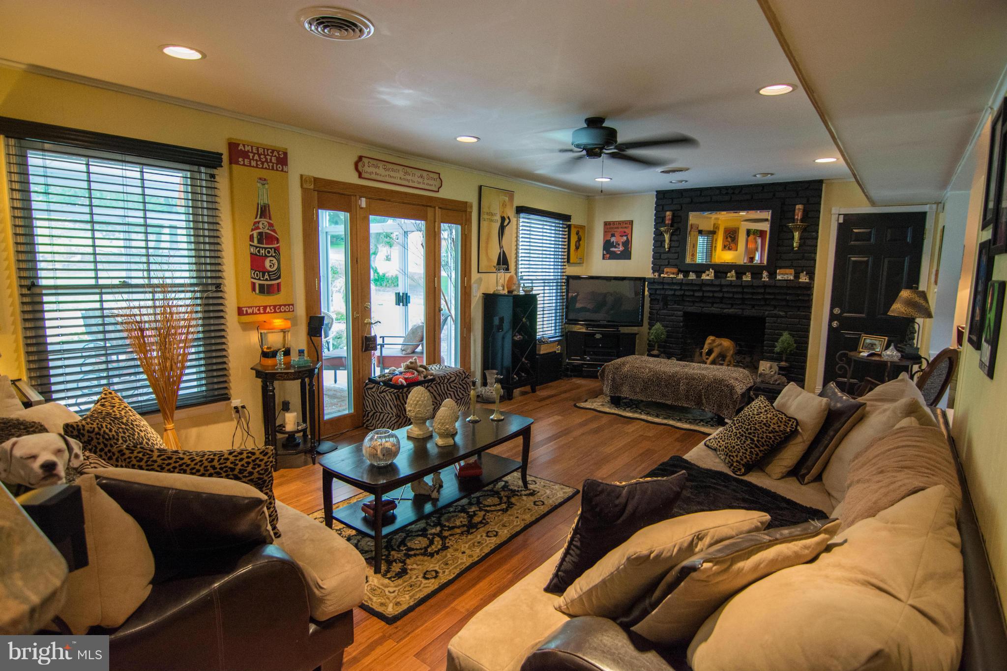 700 Appomattox Road West Davidsonville, MD 21035 - Photo 12 of 30 Family Room