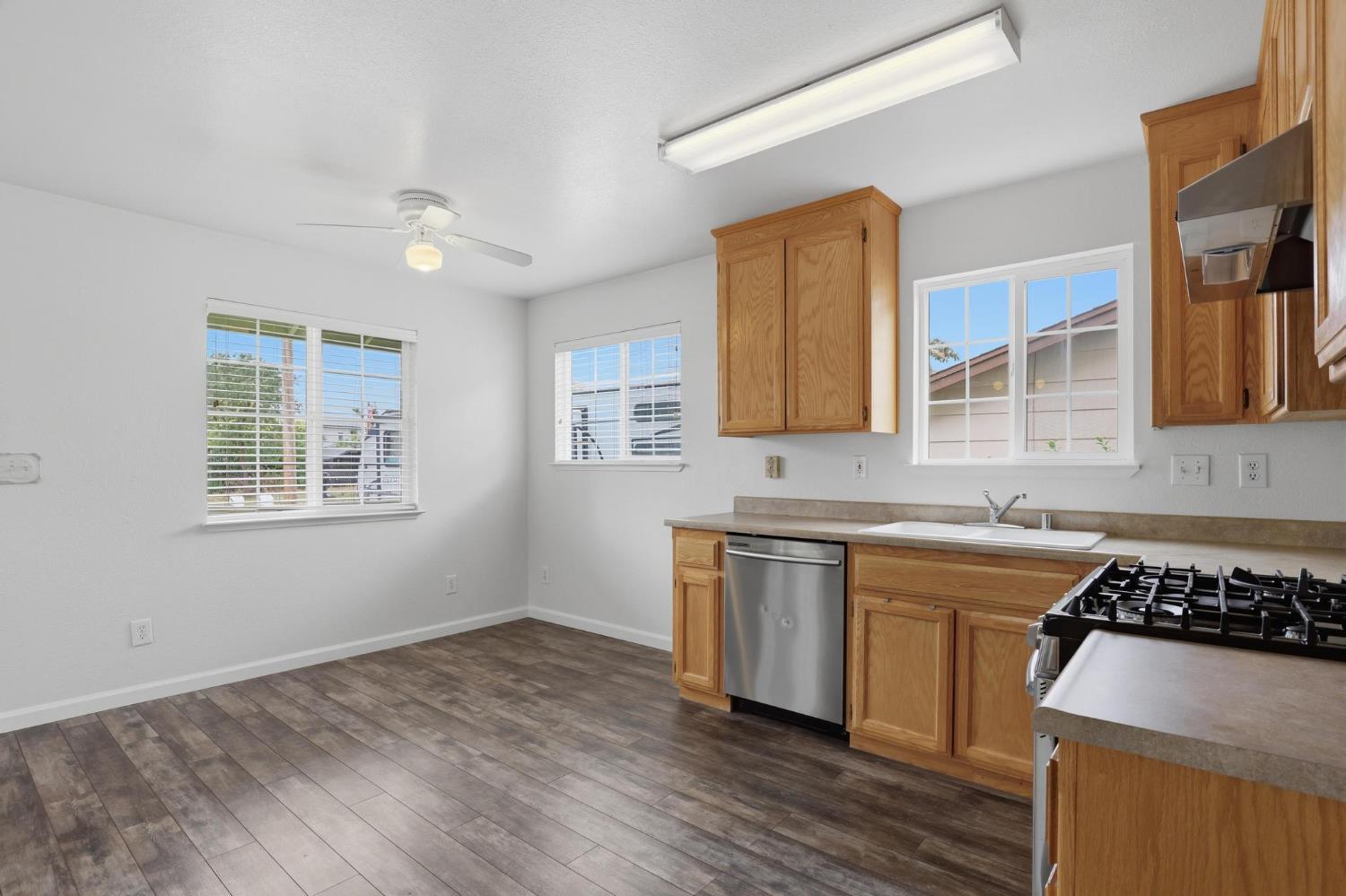 2715 California Street Sutter, CA 95982 - Photo 9 of 26