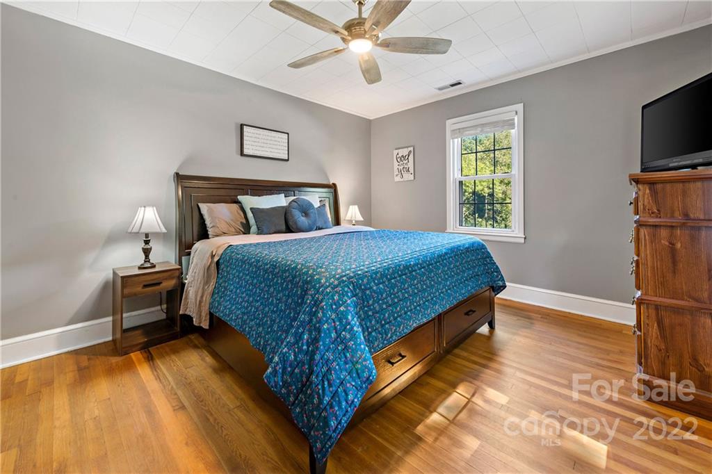 1380 Henry Mc Call Road Marion, NC 28752 - Photo 17 of 33 Gallery Image 17