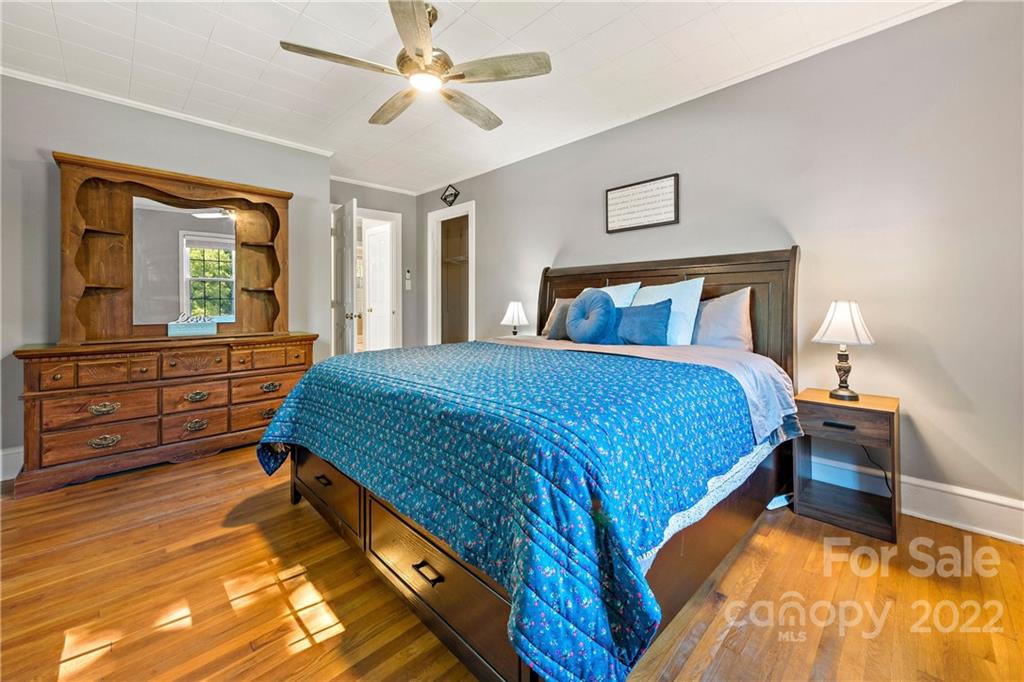 1380 Henry Mc Call Road Marion, NC 28752 - Photo 19 of 33 Gallery Image 19