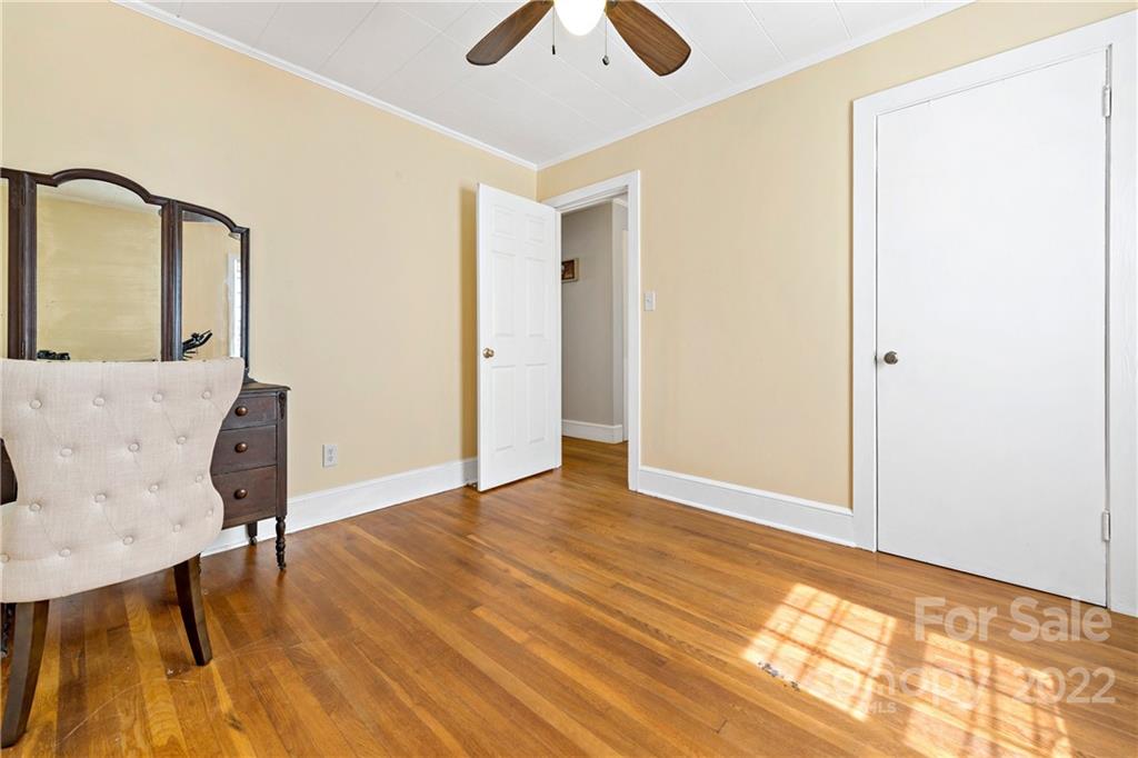 1380 Henry Mc Call Road Marion, NC 28752 - Photo 23 of 33 Gallery Image 23