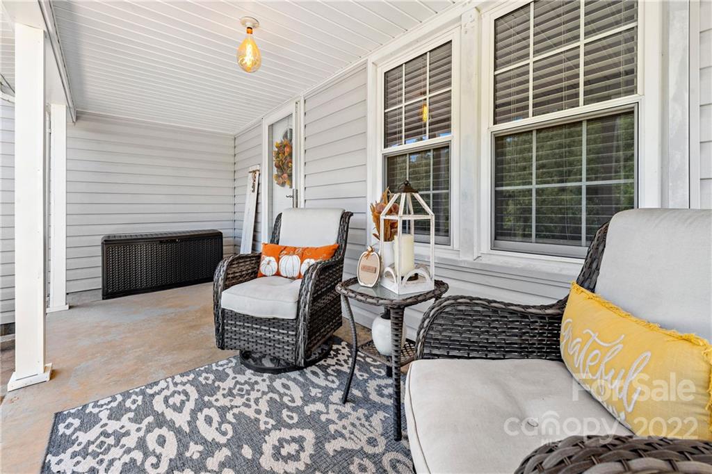 1380 Henry Mc Call Road Marion, NC 28752 - Photo 6 of 33 Gallery Image 6