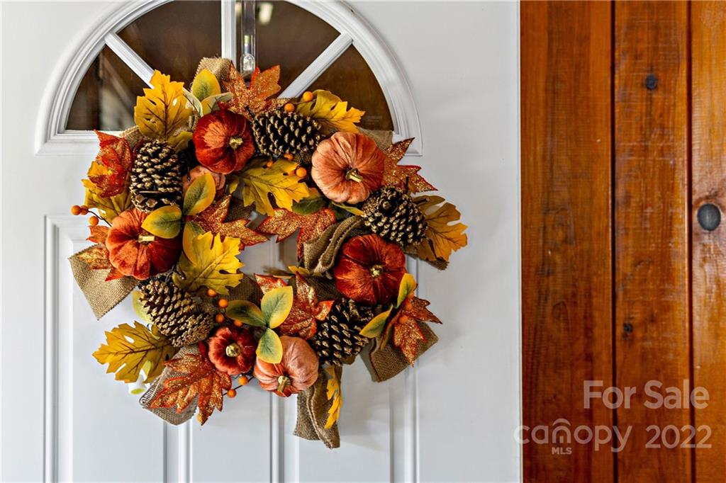 1380 Henry Mc Call Road Marion, NC 28752 - Photo 7 of 33 Gallery Image 7