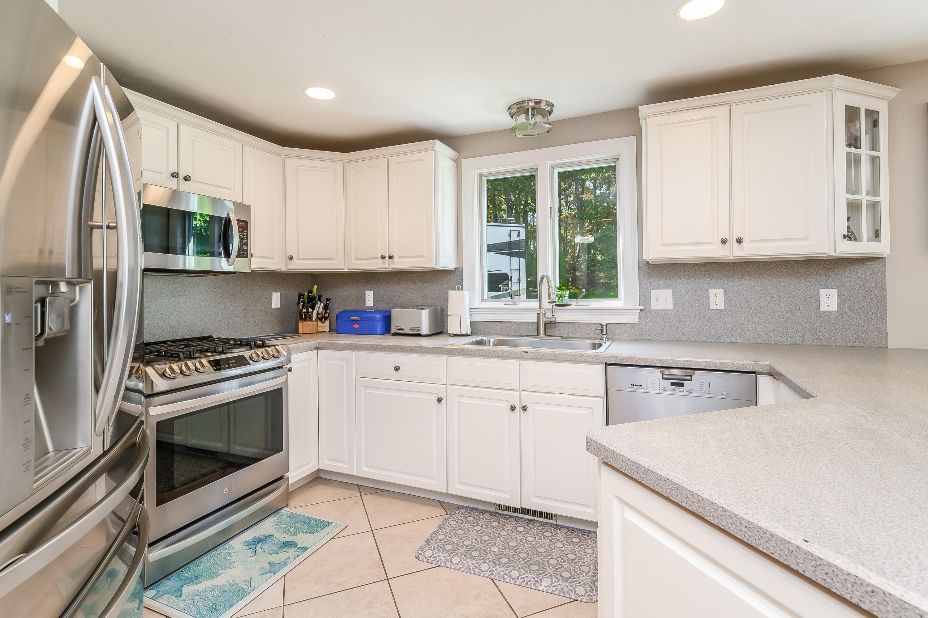 11 Spy Glass Hill Road Barnstable, MA 02675 - Photo 7 of 19 007-photo--8704844
