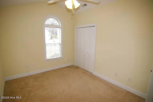 $1,900 | 3321 Langston Boulevard, Winterville, NC 28590