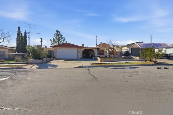 $270,000 | 1728 De Anza Street, Barstow, CA 92311