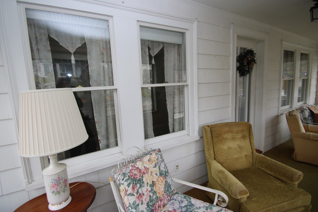 12 Norman Road Saugus, MA 01906 - Photo 4 of 27 Gallery Image 4
