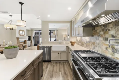 $2,875,000 | 718 Silver Street, La Jolla, CA 92037