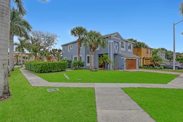 $749,900 | 9022 Dupont Place, Wellington, FL 33414
