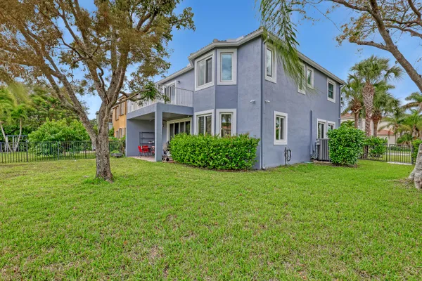 $749,900 | 9022 Dupont Place, Wellington, FL 33414