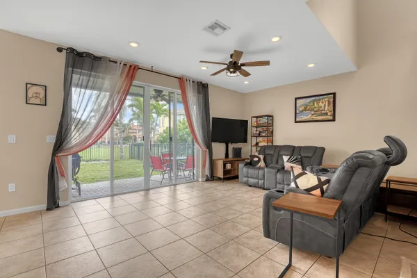 $749,900 | 9022 Dupont Place, Wellington, FL 33414