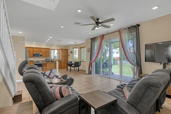 $749,900 | 9022 Dupont Place, Wellington, FL 33414