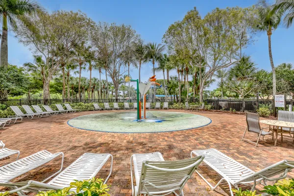 $749,900 | 9022 Dupont Place, Wellington, FL 33414