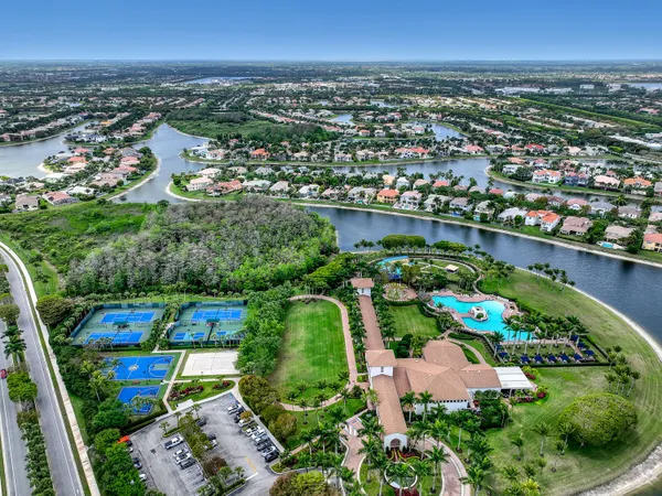 $749,900 | 9022 Dupont Place, Wellington, FL 33414