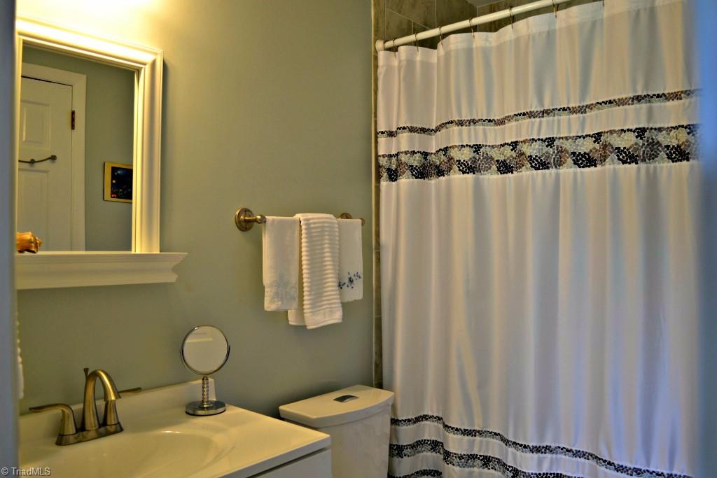 4450 Quail Hollow Road Clemmons, NC 27012 - Photo 14 of 20 Gallery Image 14