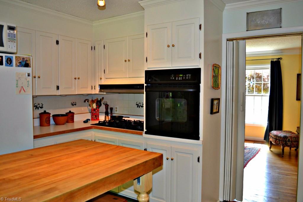 4450 Quail Hollow Road Clemmons, NC 27012 - Photo 3 of 20 Gallery Image 3
