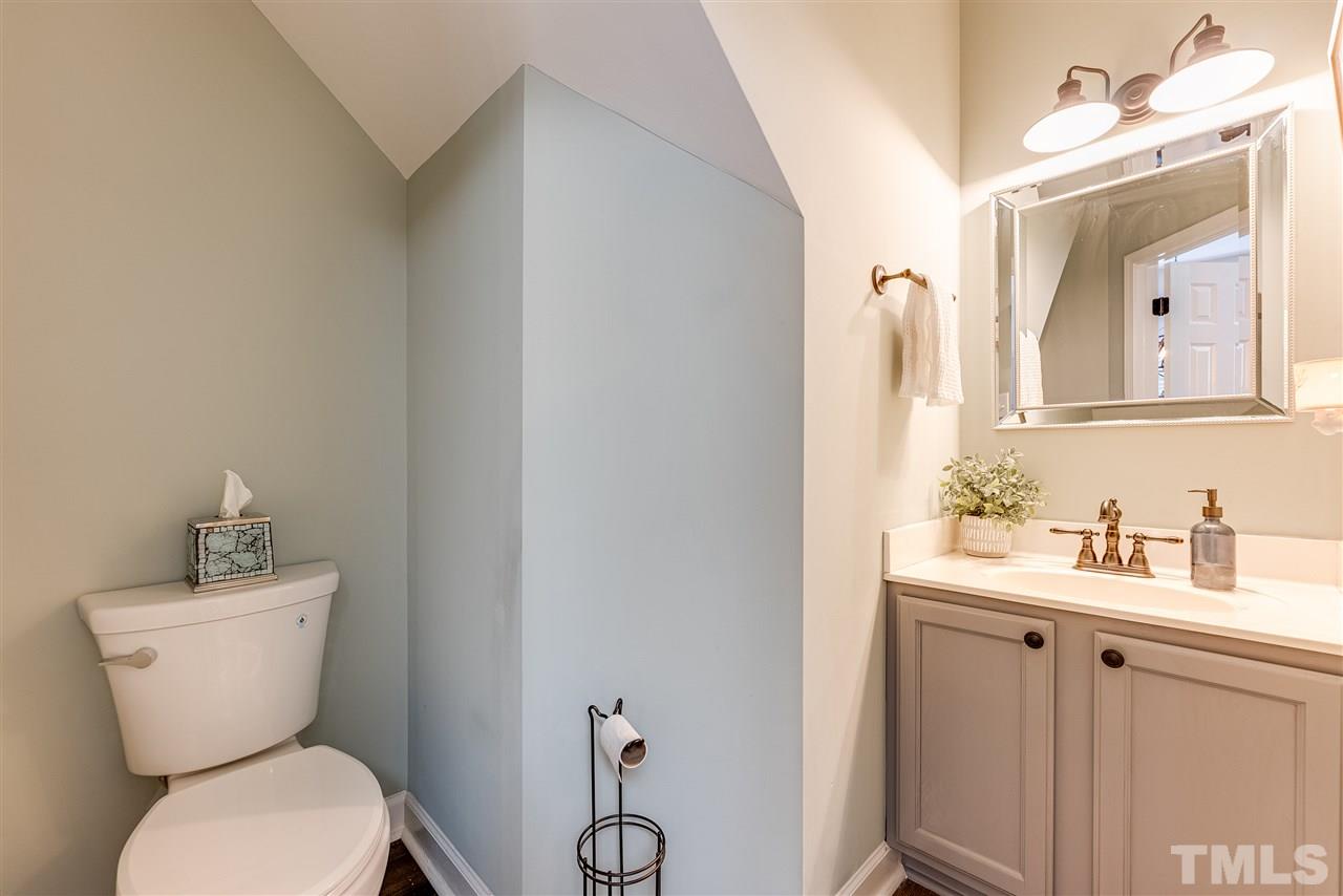5425 Neuse View Drive Raleigh, NC 27610 - Photo 14 of 29 Gallery Image 14