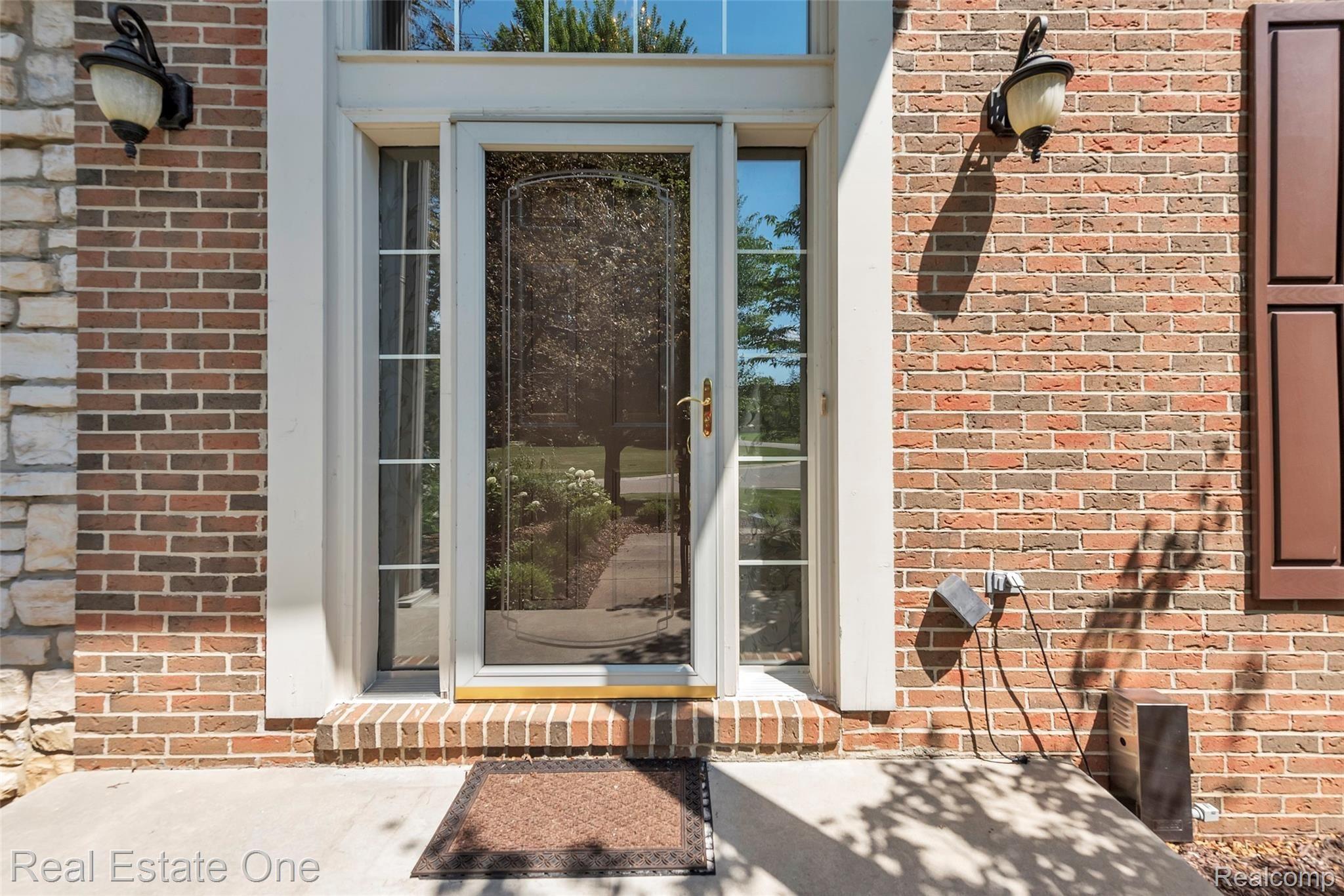4189 Wincrest Lane Rochester, MI 48306 - Photo 5 of 48 4189-Wincrest-Lane-Oakland-Charter-Township-Michigan-windowstill-5.jpg