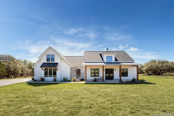 $749,000 | 2152 Palomino, Bandera, TX 78003