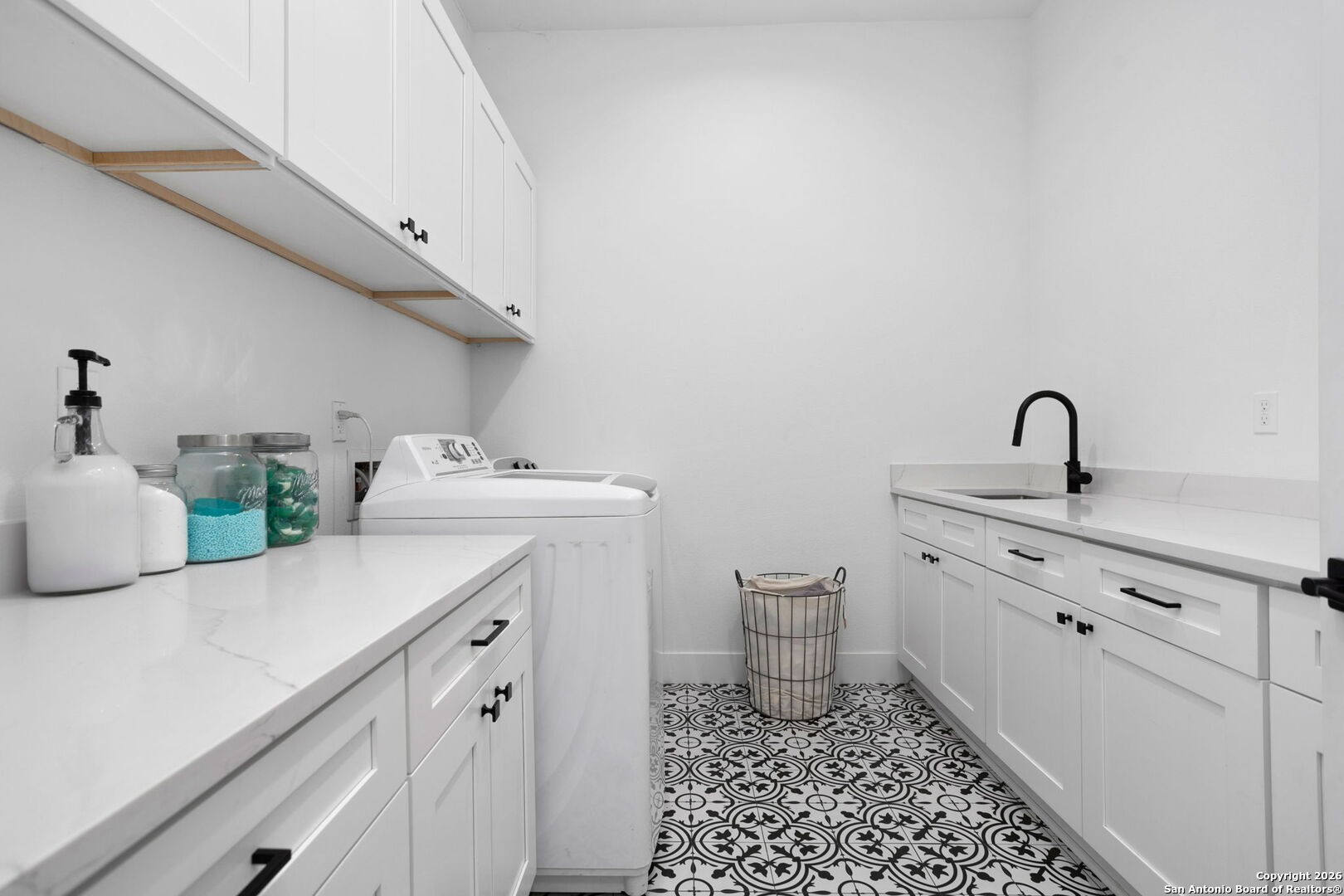 2152 Palomino Bandera, TX 78003 - Photo 24 of 36