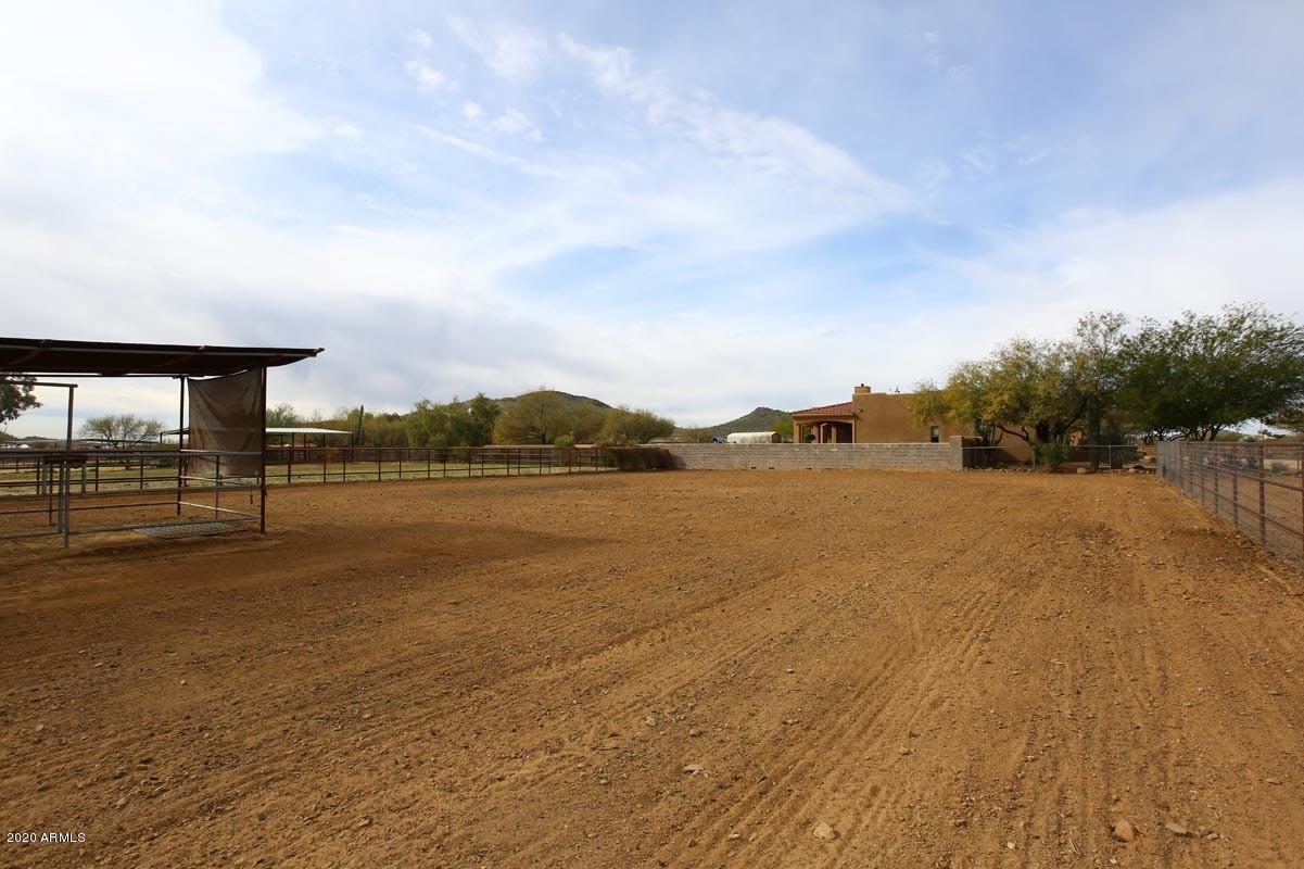 2331 West Irvine Road Phoenix, AZ 85086 - Photo 12 of 50 Pasture3 (3)