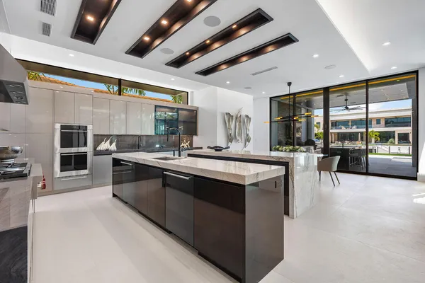 $20,000,000 | 169 Coconut Palm Road, Boca Raton, FL 33432
