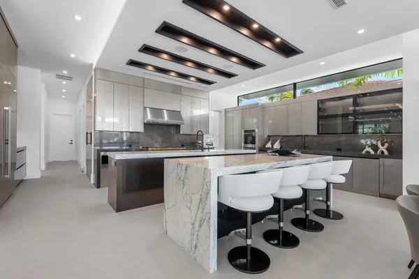 $20,000,000 | 169 Coconut Palm Road, Boca Raton, FL 33432