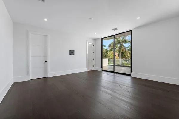 $20,000,000 | 169 Coconut Palm Road, Boca Raton, FL 33432
