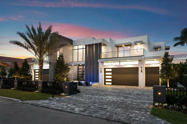 $20,000,000 | 169 Coconut Palm Road, Boca Raton, FL 33432