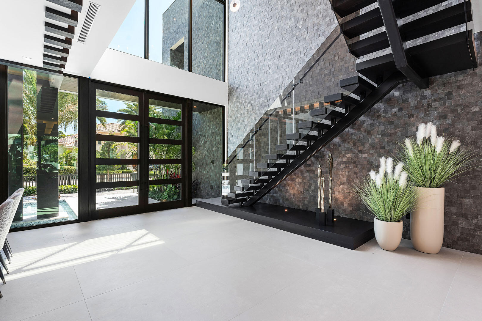 169 Coconut Palm Road Boca Raton, FL 33432 - Photo 7 of 83 169_Coconut_Palm_Road_05