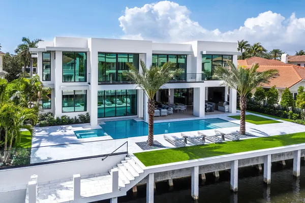$20,000,000 | 169 Coconut Palm Road, Boca Raton, FL 33432