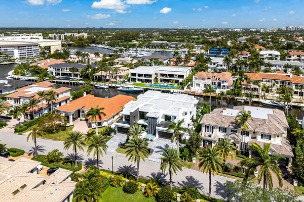 $20,000,000 | 169 Coconut Palm Road, Boca Raton, FL 33432