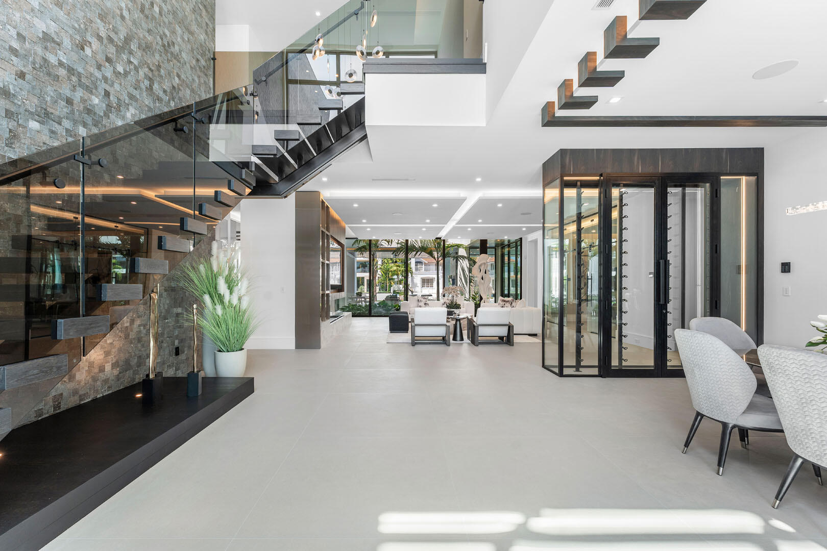 169 Coconut Palm Road Boca Raton, FL 33432 - Photo 8 of 83 169_Coconut_Palm_Road_06