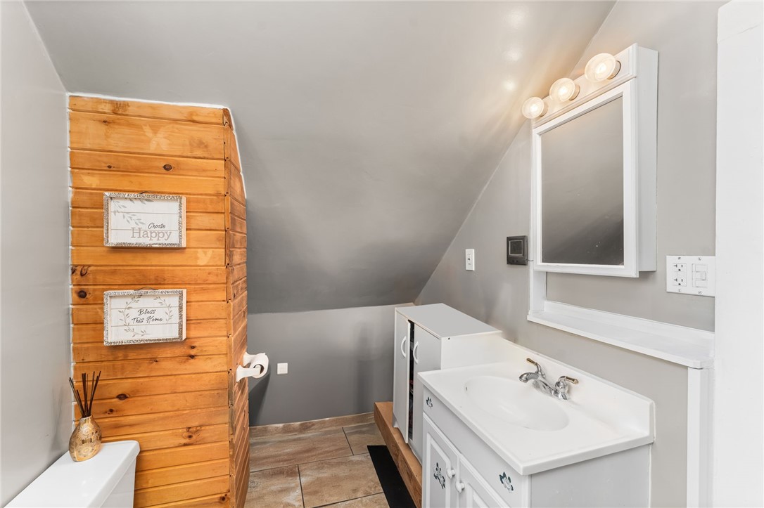 129 Snow Street Woonsocket, RI 02895 - Photo 38 of 42 3rd floor bathroom