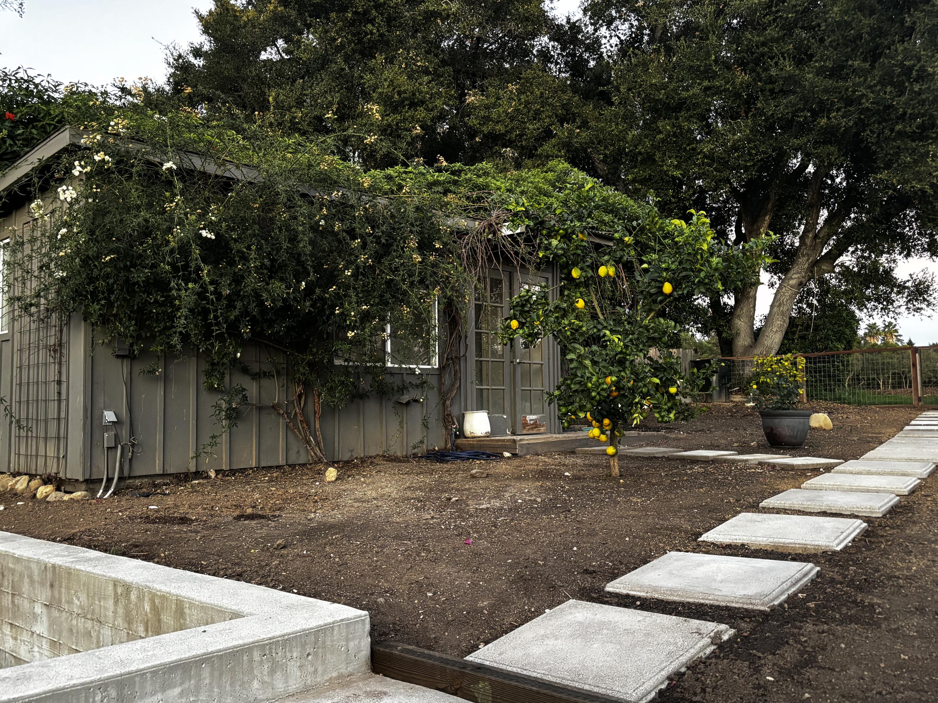 712 Chelham Way Montecito, CA 93108 - Photo 11 of 12 Backyard