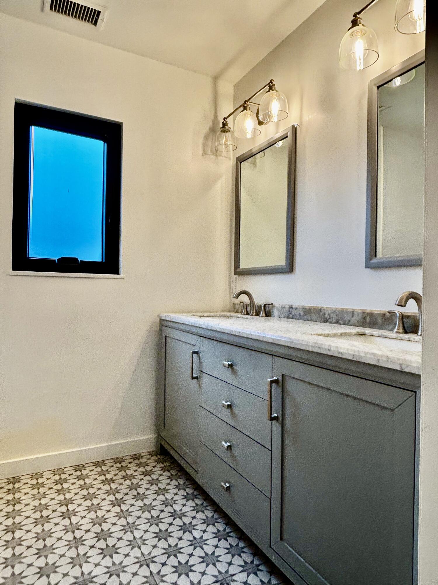 712 Chelham Way Montecito, CA 93108 - Photo 8 of 12 Master Bathroom