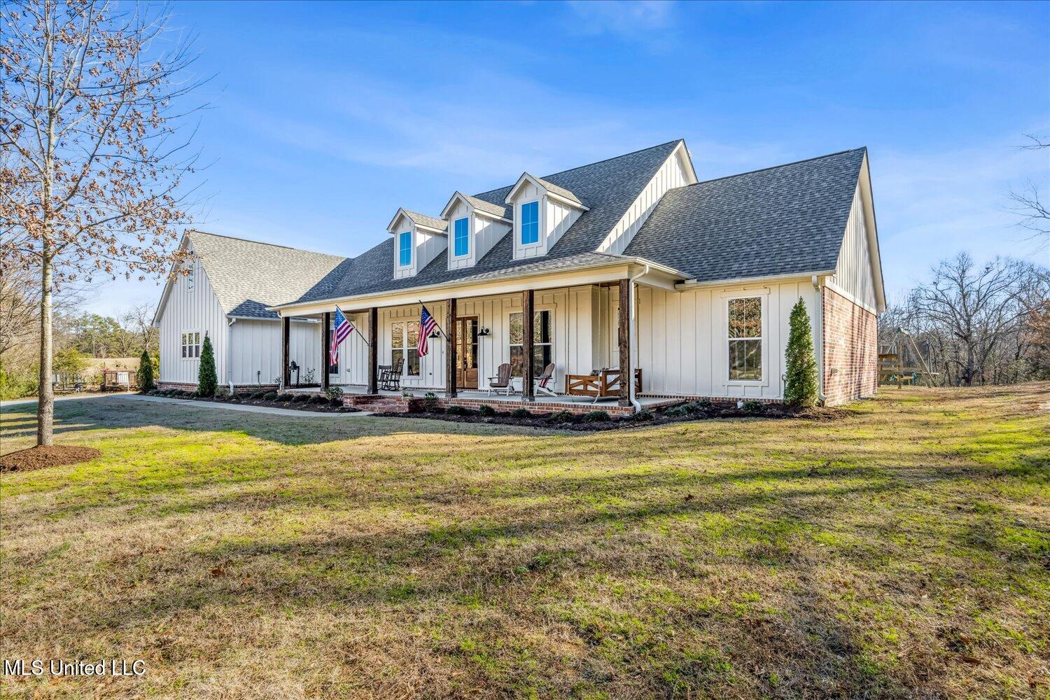 8811 Cole Road Olive Branch, MS 38654 - Photo 2 of 28 03-03-2747977sj-8811 Cole Rd