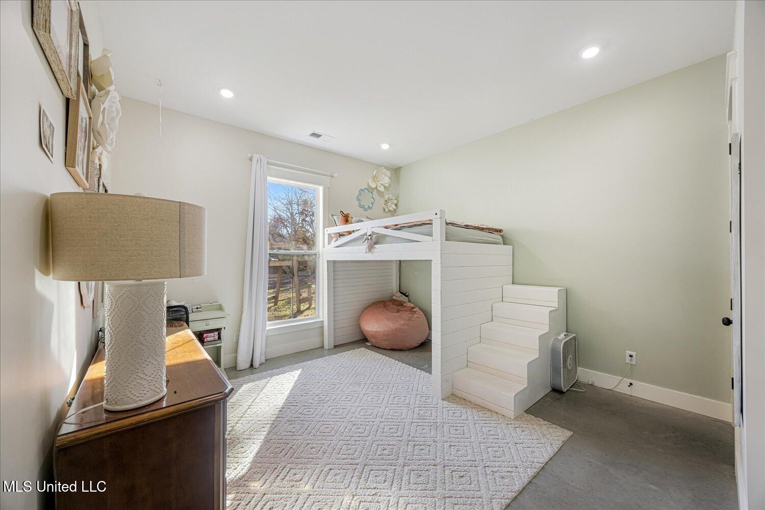 8811 Cole Road Olive Branch, MS 38654 - Photo 9 of 28 11-10-2747977sj-8811 Cole Rd