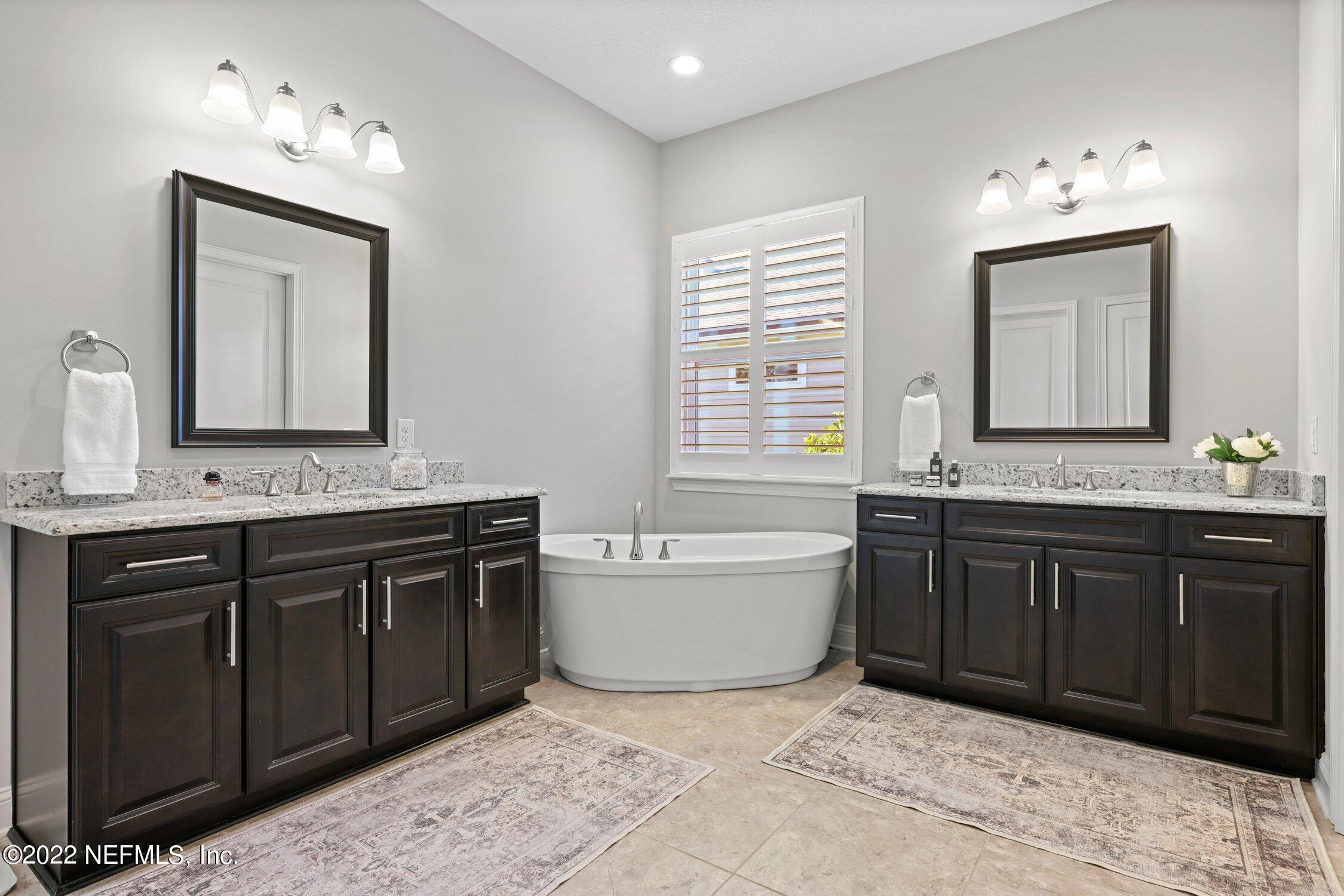 535 Rio Del Norte Road St. Augustine, FL 32095 - Photo 31 of 92 Master Bath with Garden Tub